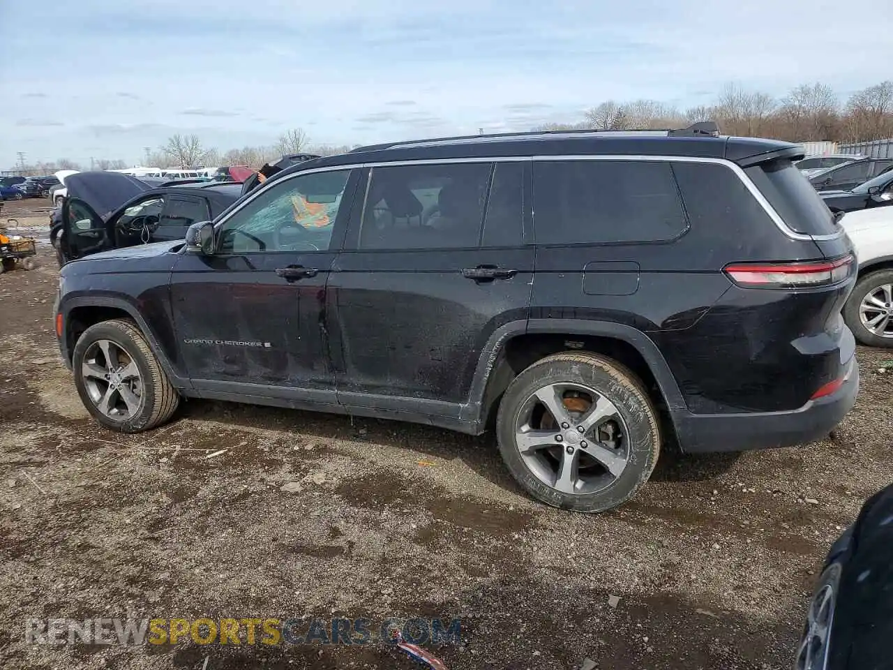2 Photograph of a damaged car 1C4RJKBG5P8789932 JEEP CHEROKEE 2023