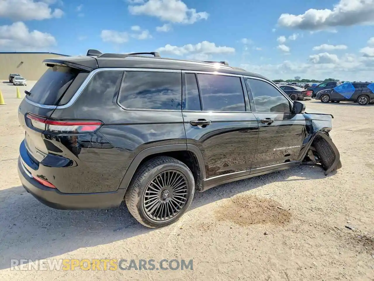 3 Photograph of a damaged car 1C4RJKBG7P8853484 JEEP CHEROKEE 2023