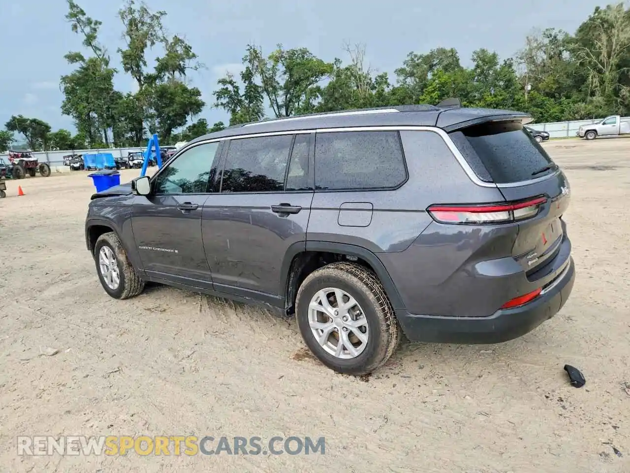 2 Photograph of a damaged car 1C4RJKBGXP8811181 JEEP CHEROKEE 2023