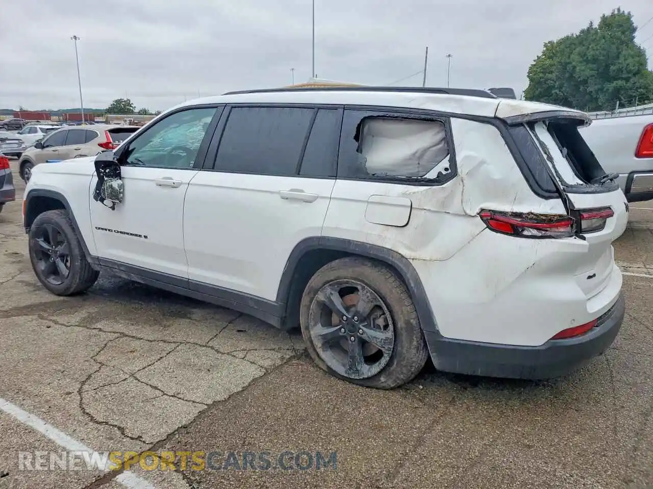 2 Фотография поврежденного автомобиля 1C4RJKBGXP8912205 JEEP CHEROKEE 2023