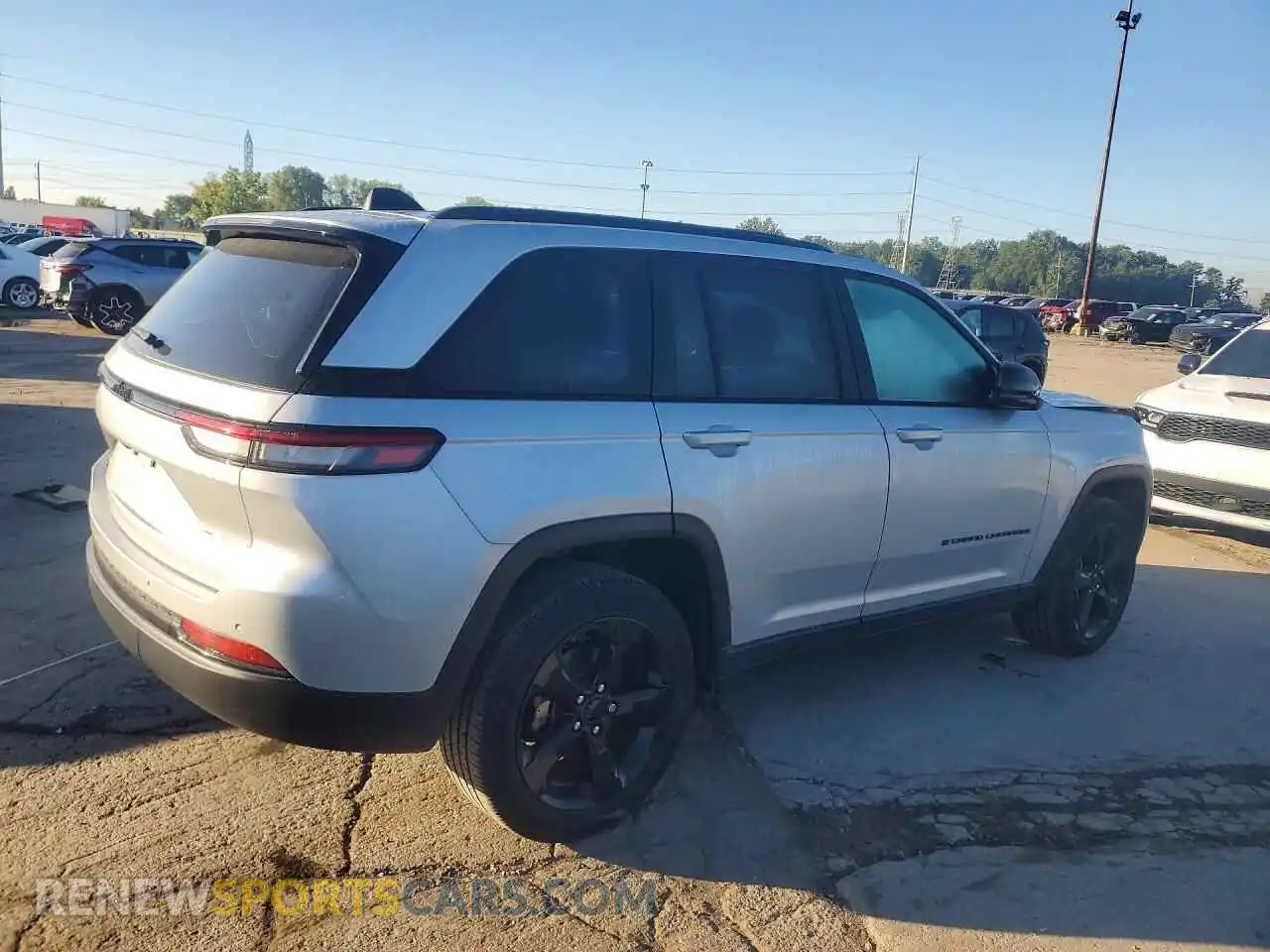3 Фотография поврежденного автомобиля 1C4RJHAG2RC236093 JEEP CHEROKEE 2024