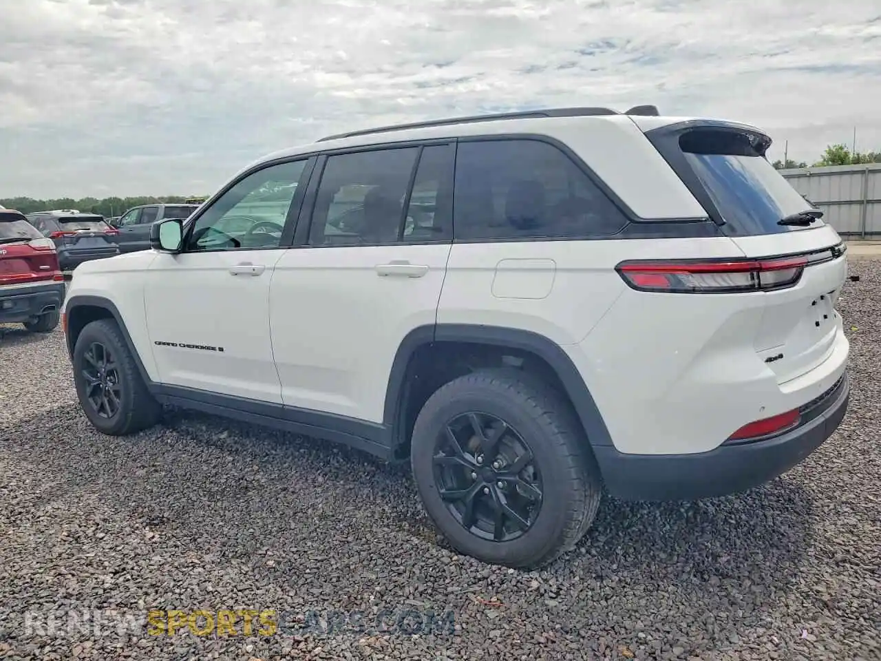 2 Фотография поврежденного автомобиля 1C4RJHAG4RC148565 JEEP CHEROKEE 2024