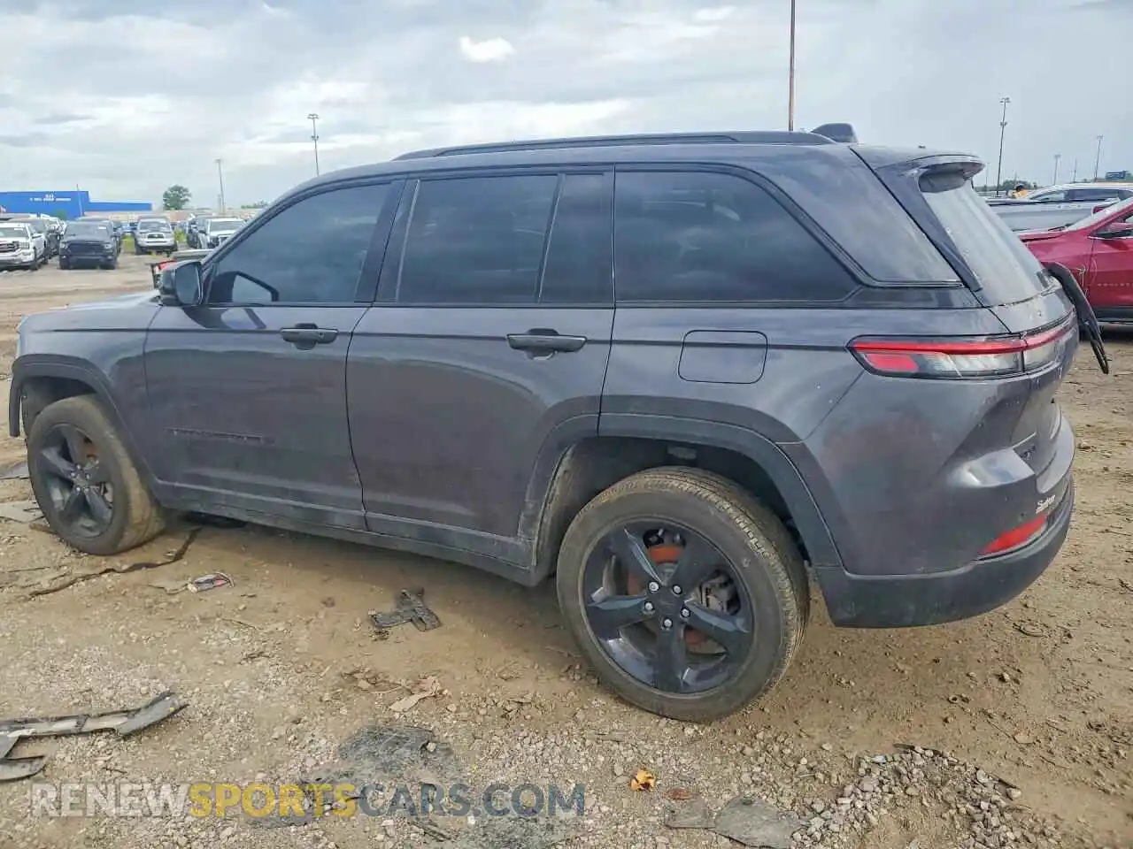 2 fotografías del automóvil dañado 1C4RJHAG7RC224716 JEEP CHEROKEE 2024