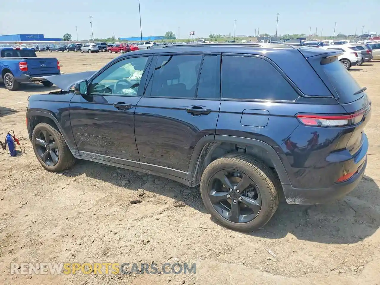 2 Photograph of a damaged car 1C4RJHBG2RC252115 JEEP CHEROKEE 2024
