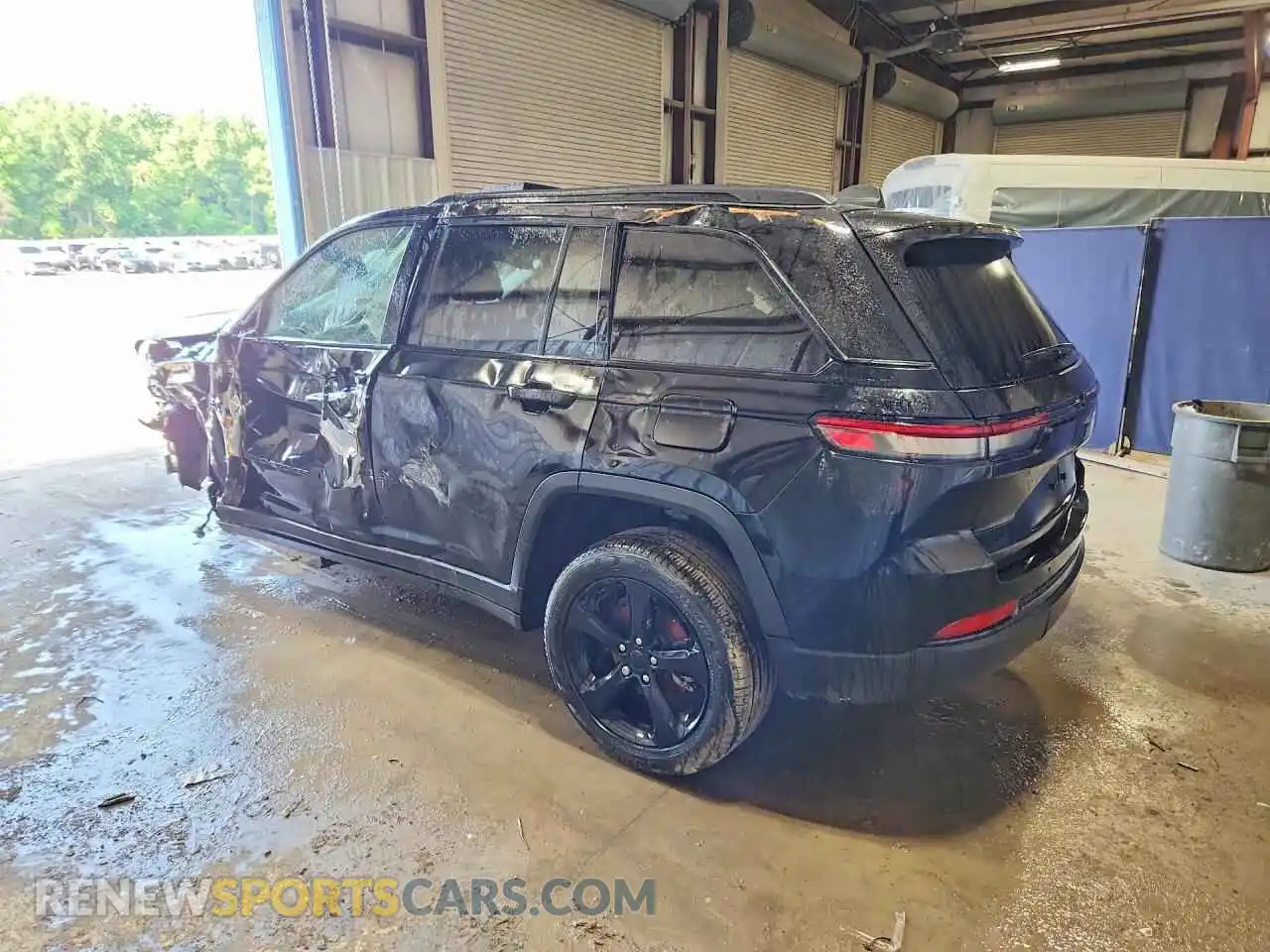 2 Photograph of a damaged car 1C4RJHBG6RC260041 JEEP CHEROKEE 2024