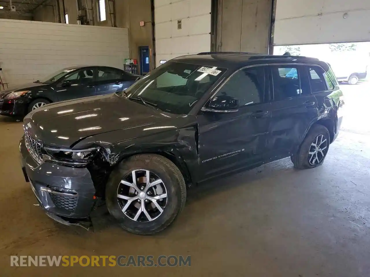 1 Photograph of a damaged car 1C4RJHBG9RC104267 JEEP CHEROKEE 2024
