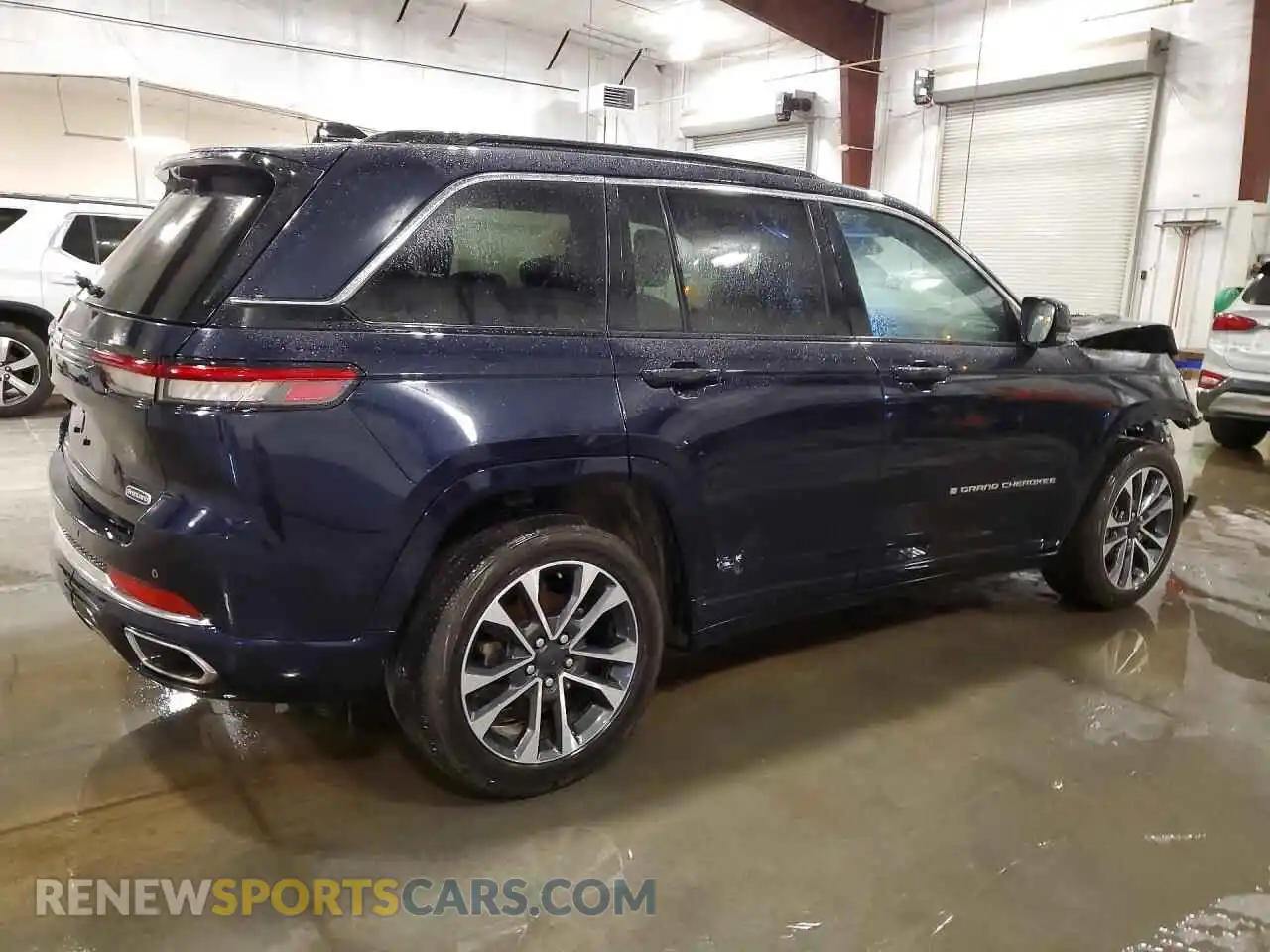 3 Фотография поврежденного автомобиля 1C4RJHDG3RC236048 JEEP CHEROKEE 2024