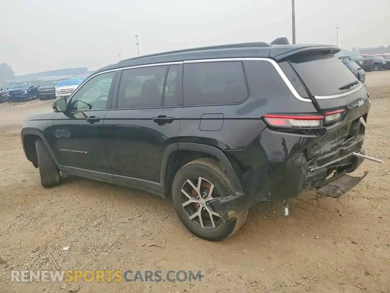 2 Photograph of a damaged car 1C4RJKBG4R8583259 JEEP CHEROKEE 2024