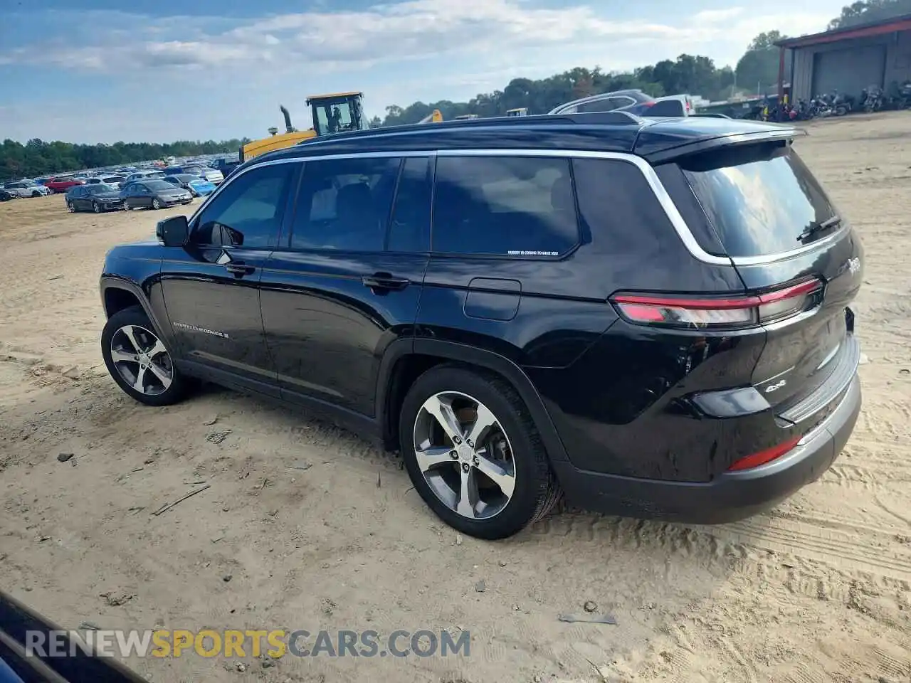 2 Photograph of a damaged car 1C4RJKBG6R8528036 JEEP CHEROKEE 2024
