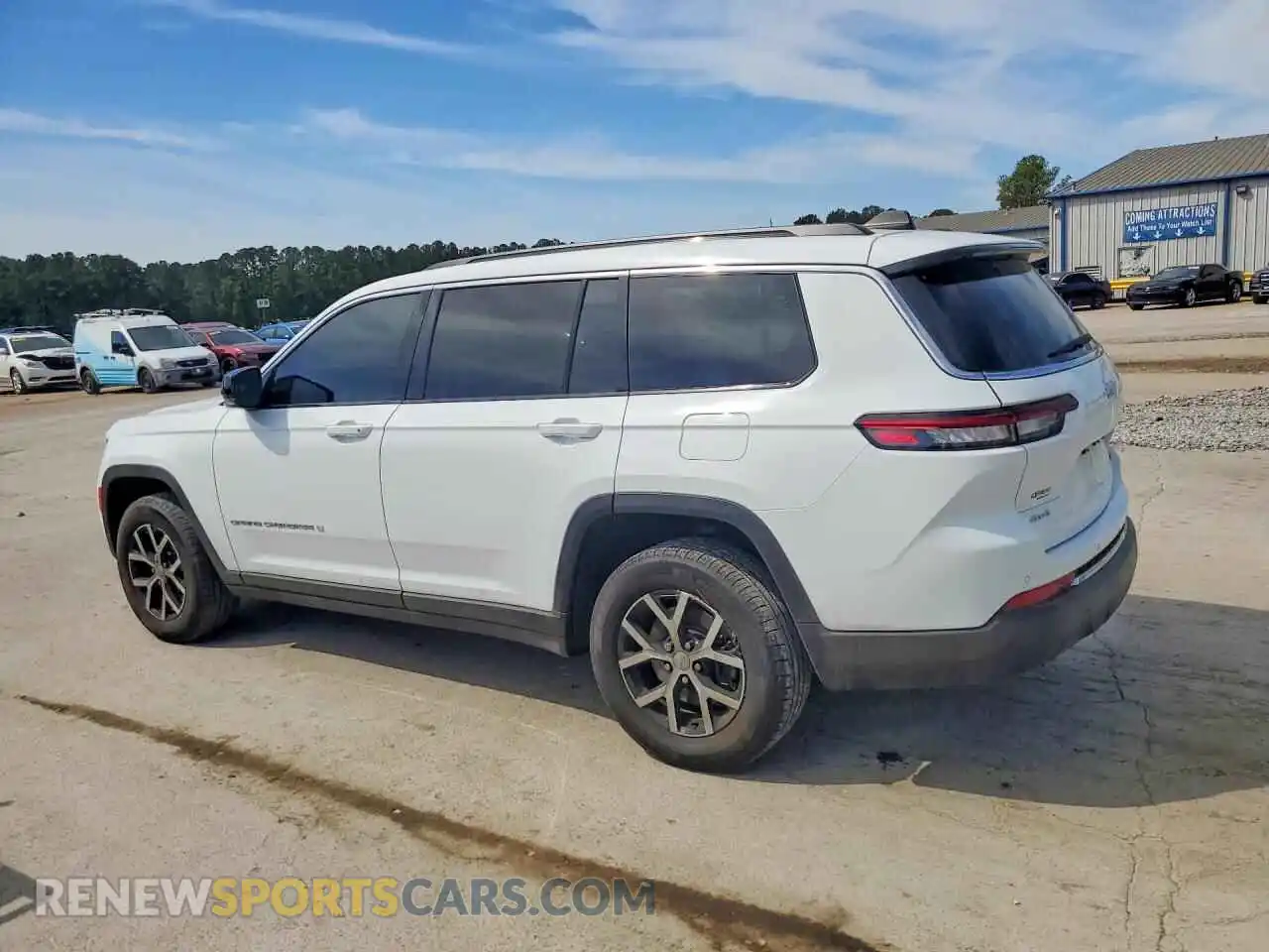 2 Photograph of a damaged car 1C4RJKBG6R8599270 JEEP CHEROKEE 2024