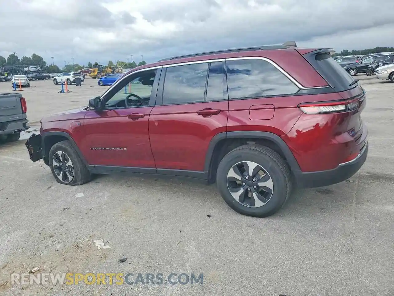 2 fotografías del automóvil dañado 1C4RJYB68RC117731 JEEP CHEROKEE 2024
