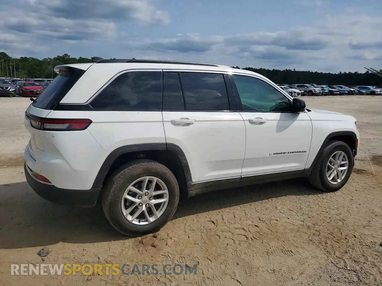 3 fotografías del automóvil dañado 1C4RJGAG5SC323020 JEEP CHEROKEE 2025