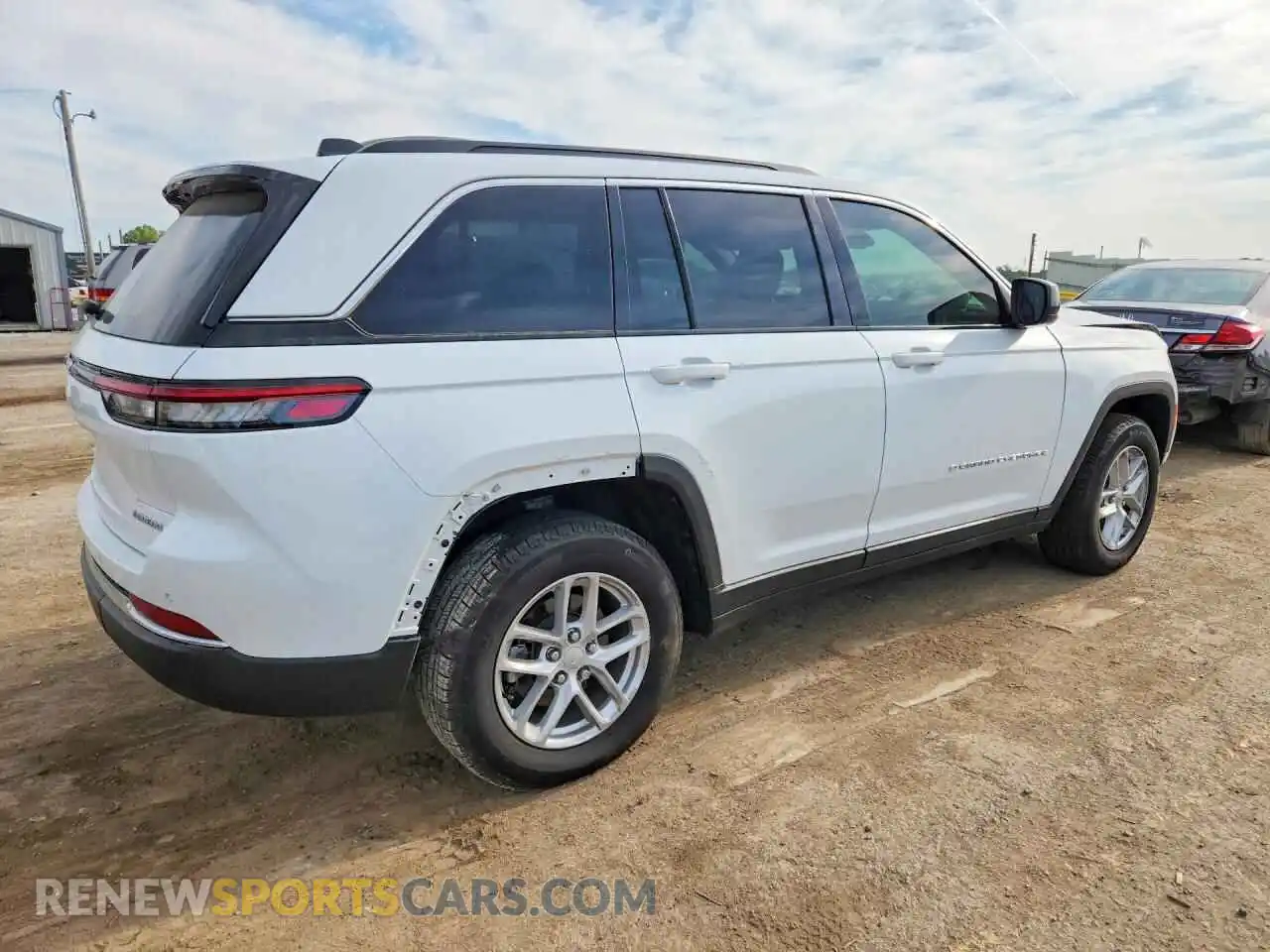 3 Photograph of a damaged car 1C4RJHAG2SC271318 JEEP CHEROKEE 2025