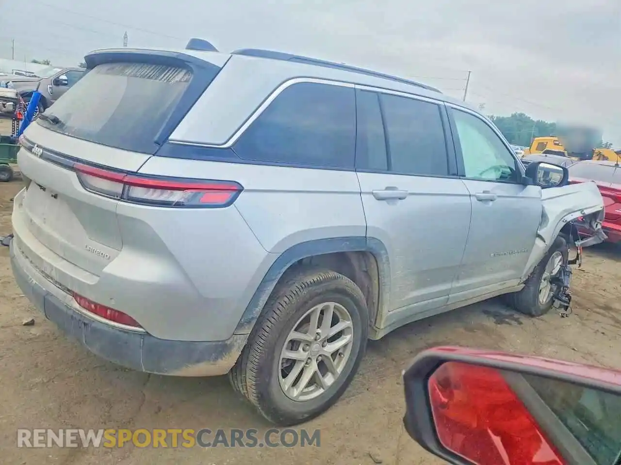 3 Photograph of a damaged car 1C4RJHAG3SC343711 JEEP CHEROKEE 2025