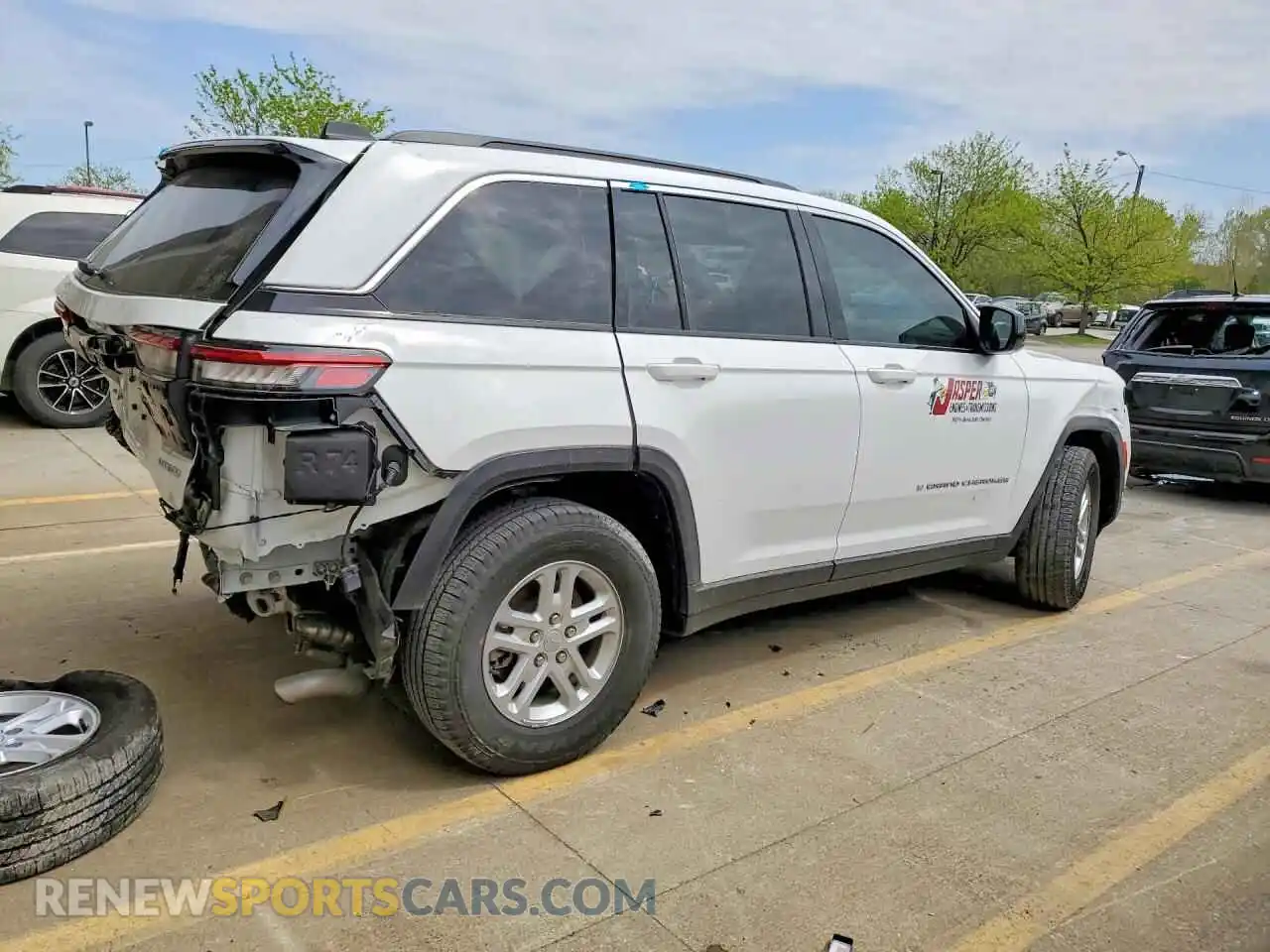 3 Photograph of a damaged car 1C4RJHAG5SC290445 JEEP CHEROKEE 2025