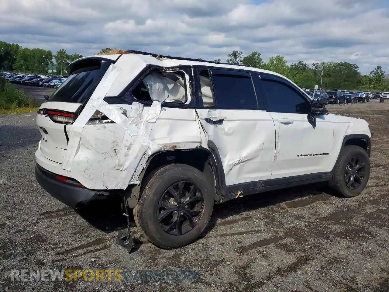 3 Photograph of a damaged car 1C4RJHAG9SC329182 JEEP CHEROKEE 2025