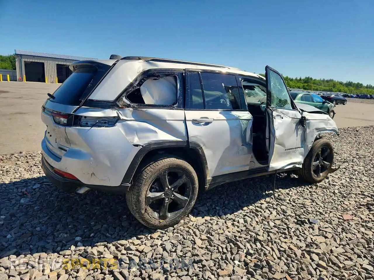 3 Фотография поврежденного автомобиля 1C4RJHBG1SC371456 JEEP CHEROKEE 2025