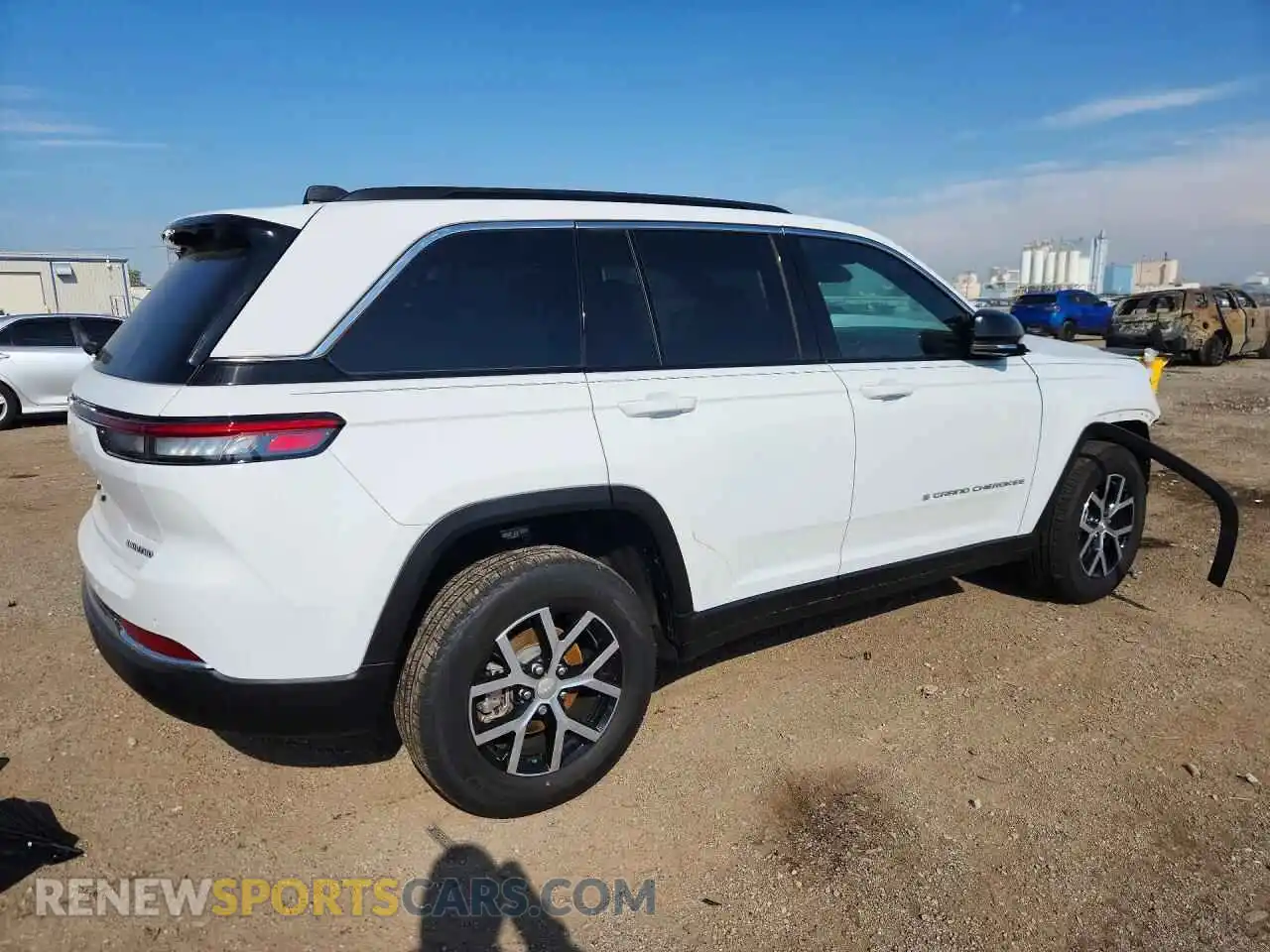3 Photograph of a damaged car 1C4RJHBG2SC335260 JEEP CHEROKEE 2025