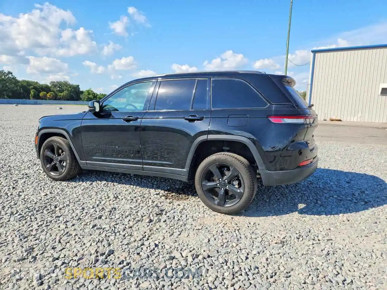 2 Photograph of a damaged car 1C4RJHBG3SC271486 JEEP CHEROKEE 2025