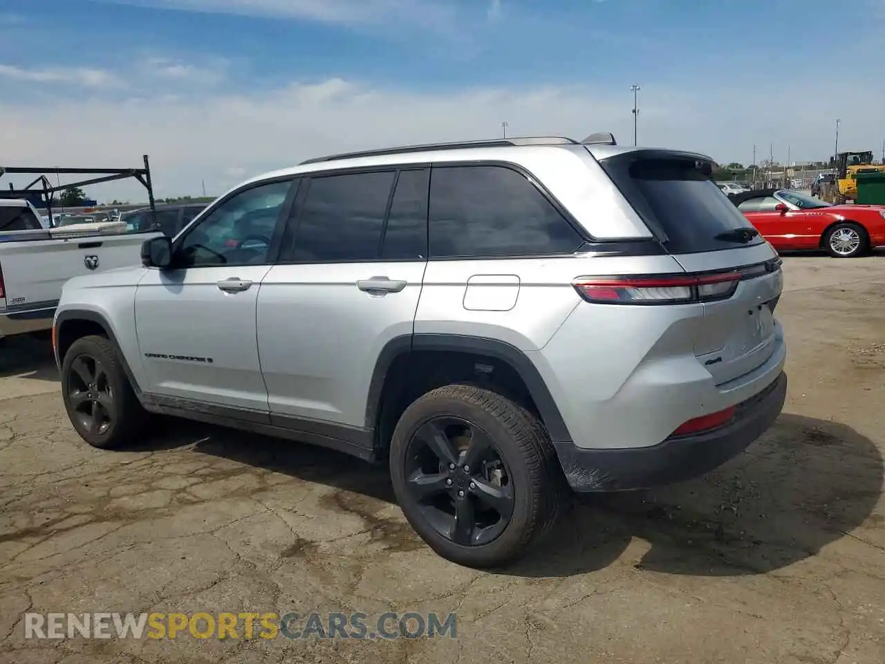 2 fotografías del automóvil dañado 1C4RJHBG3SC310481 JEEP CHEROKEE 2025