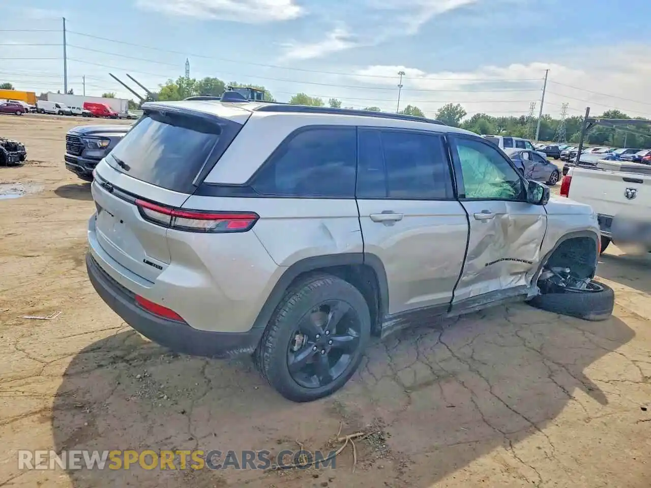 3 fotografías del automóvil dañado 1C4RJHBG3SC310481 JEEP CHEROKEE 2025