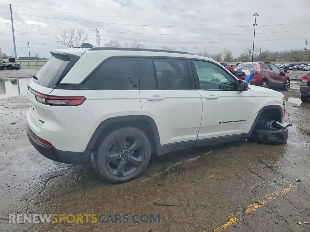 3 Photograph of a damaged car 1C4RJHBG3SC330777 JEEP CHEROKEE 2025