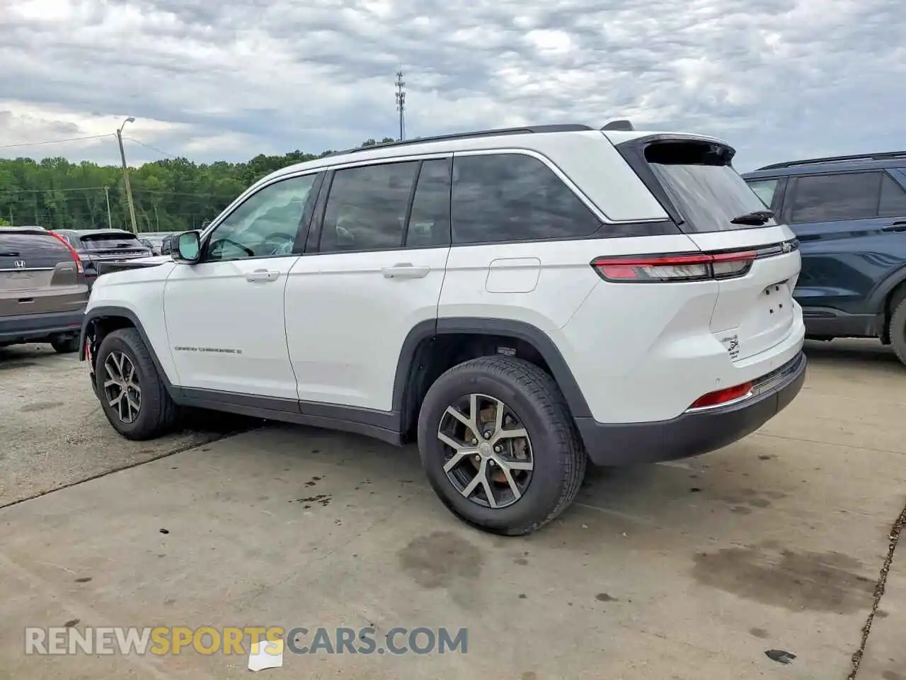 2 fotografías del automóvil dañado 1C4RJHBG7SC297122 JEEP CHEROKEE 2025