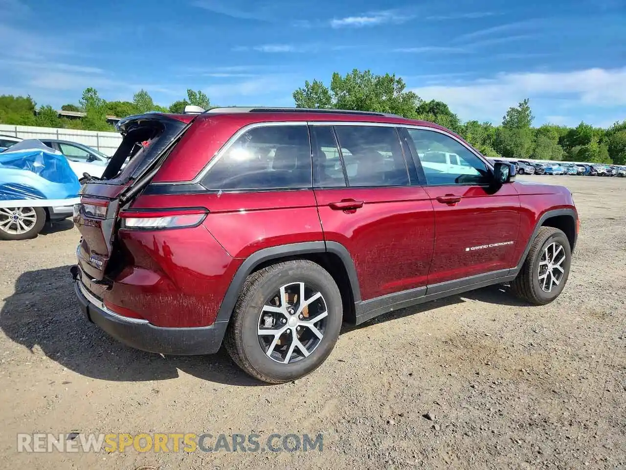 3 Photograph of a damaged car 1C4RJHBG8SC350278 JEEP CHEROKEE 2025