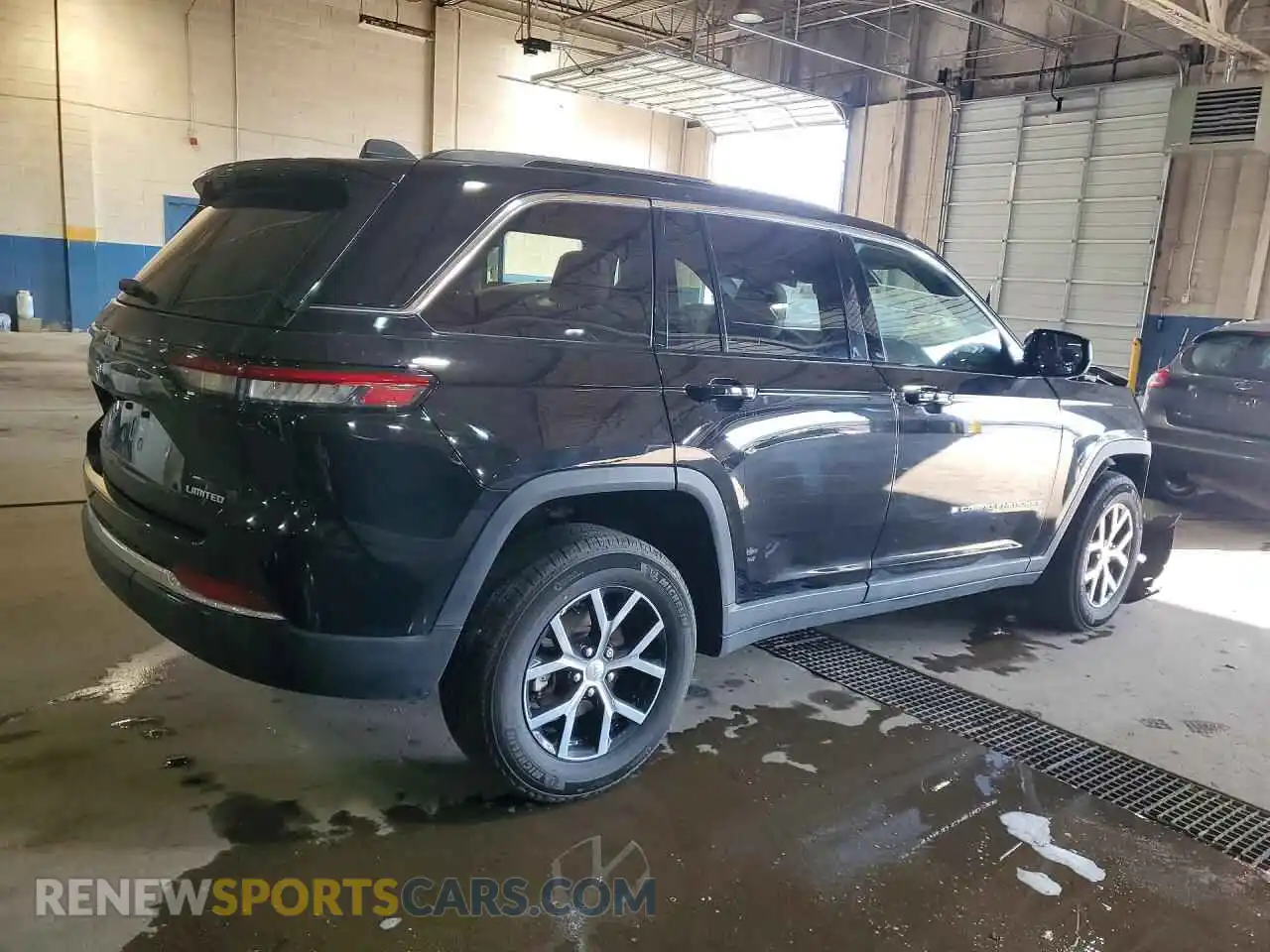 3 Photograph of a damaged car 1C4RJHBGXSC374503 JEEP CHEROKEE 2025