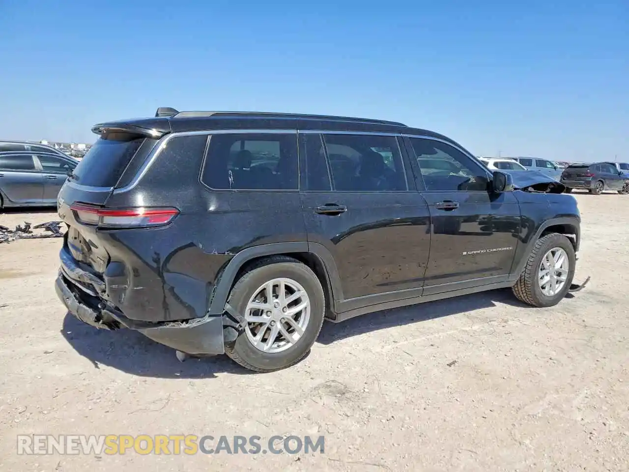 3 fotografías del automóvil dañado 1C4RJJAG0S8634046 JEEP CHEROKEE 2025