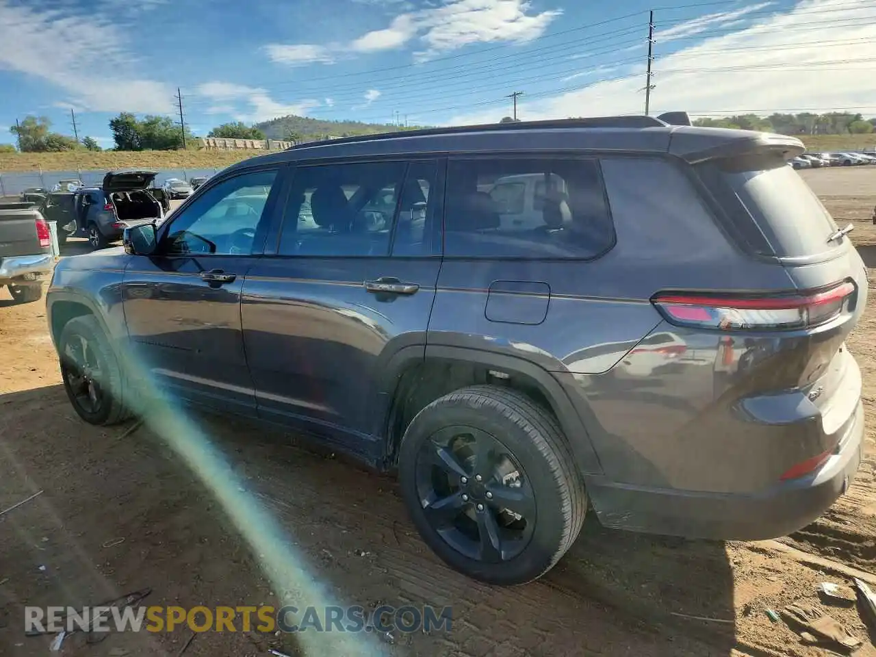 2 Photograph of a damaged car 1C4RJKBG6S8683174 JEEP CHEROKEE 2025