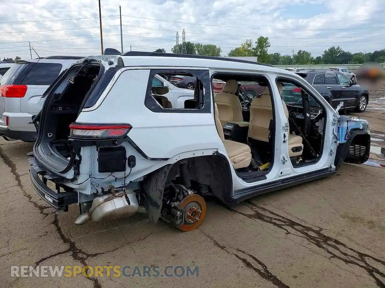 3 Photograph of a damaged car 1C4RJKBGXS8730576 JEEP CHEROKEE 2025