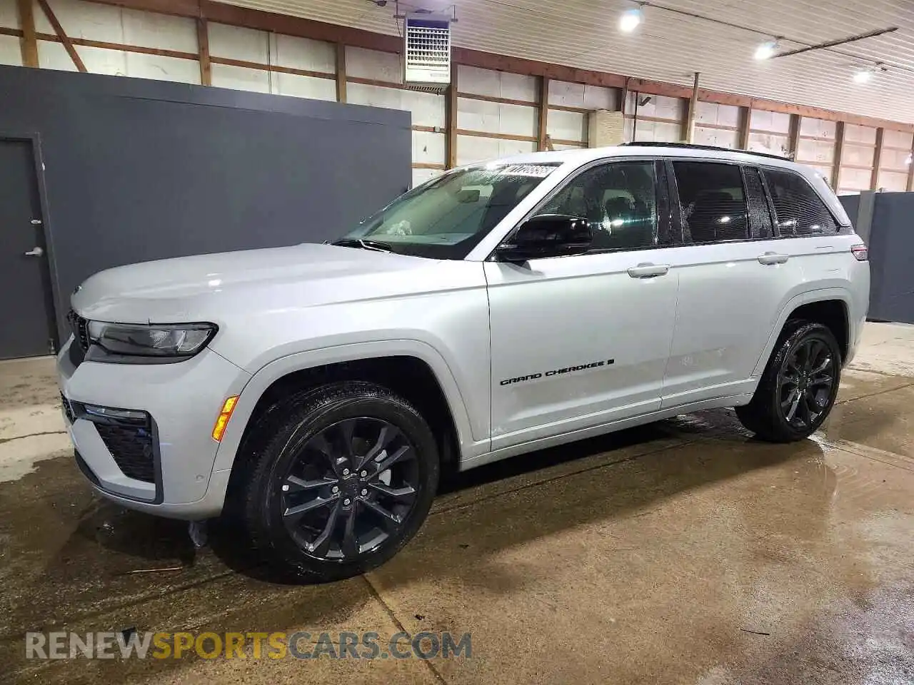 1 Фотография поврежденного автомобиля 1C4RJHBR4TC282905 JEEP CHEROKEE 2026