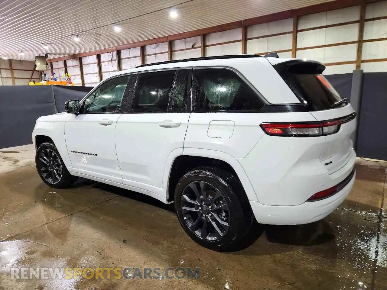 2 Фотография поврежденного автомобиля 1C4RJHBR5TC282881 JEEP CHEROKEE 2026