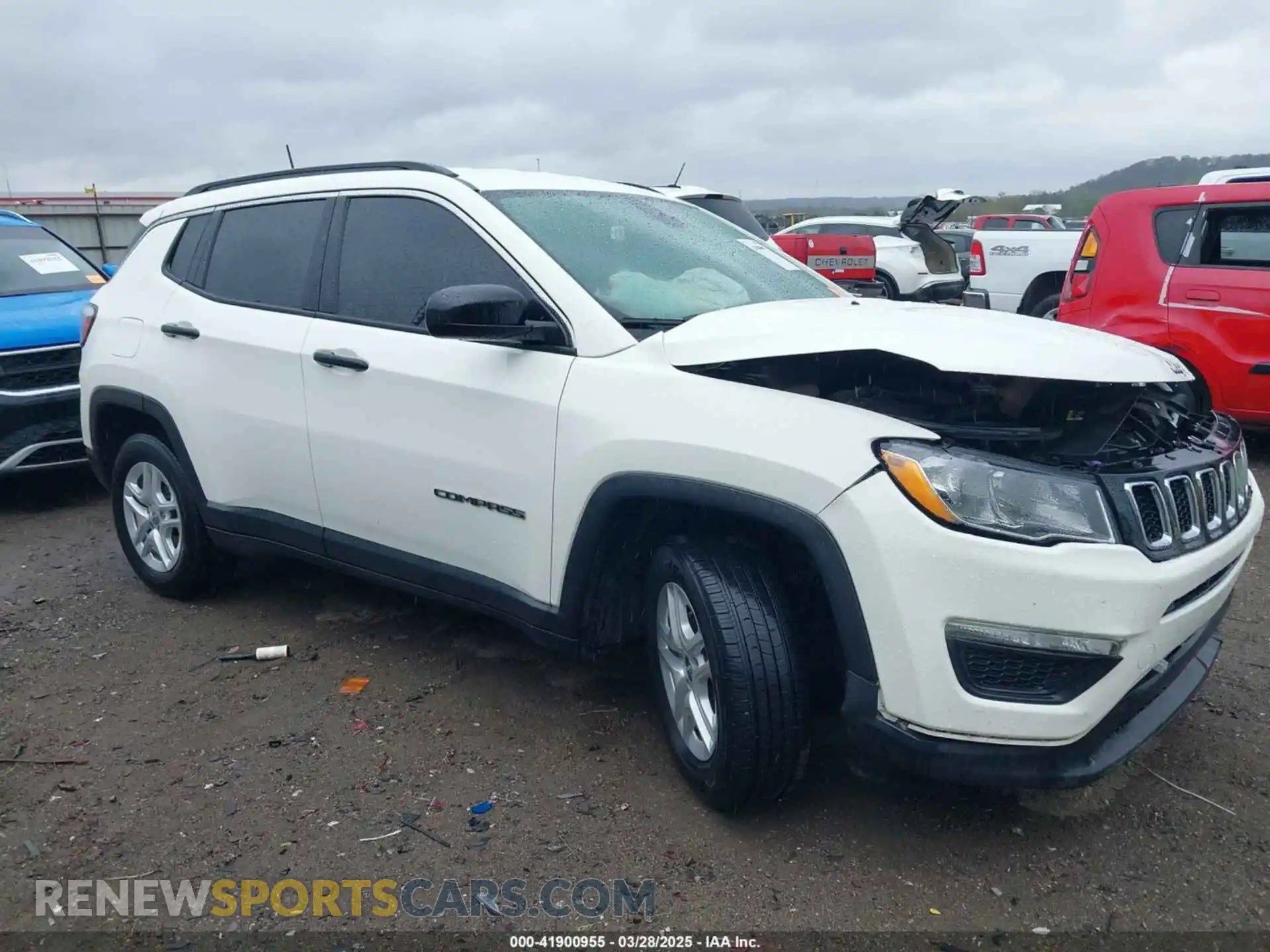 1 Photograph of a damaged car 3C4NJCAB1KT637294 JEEP COMPASS 2019
