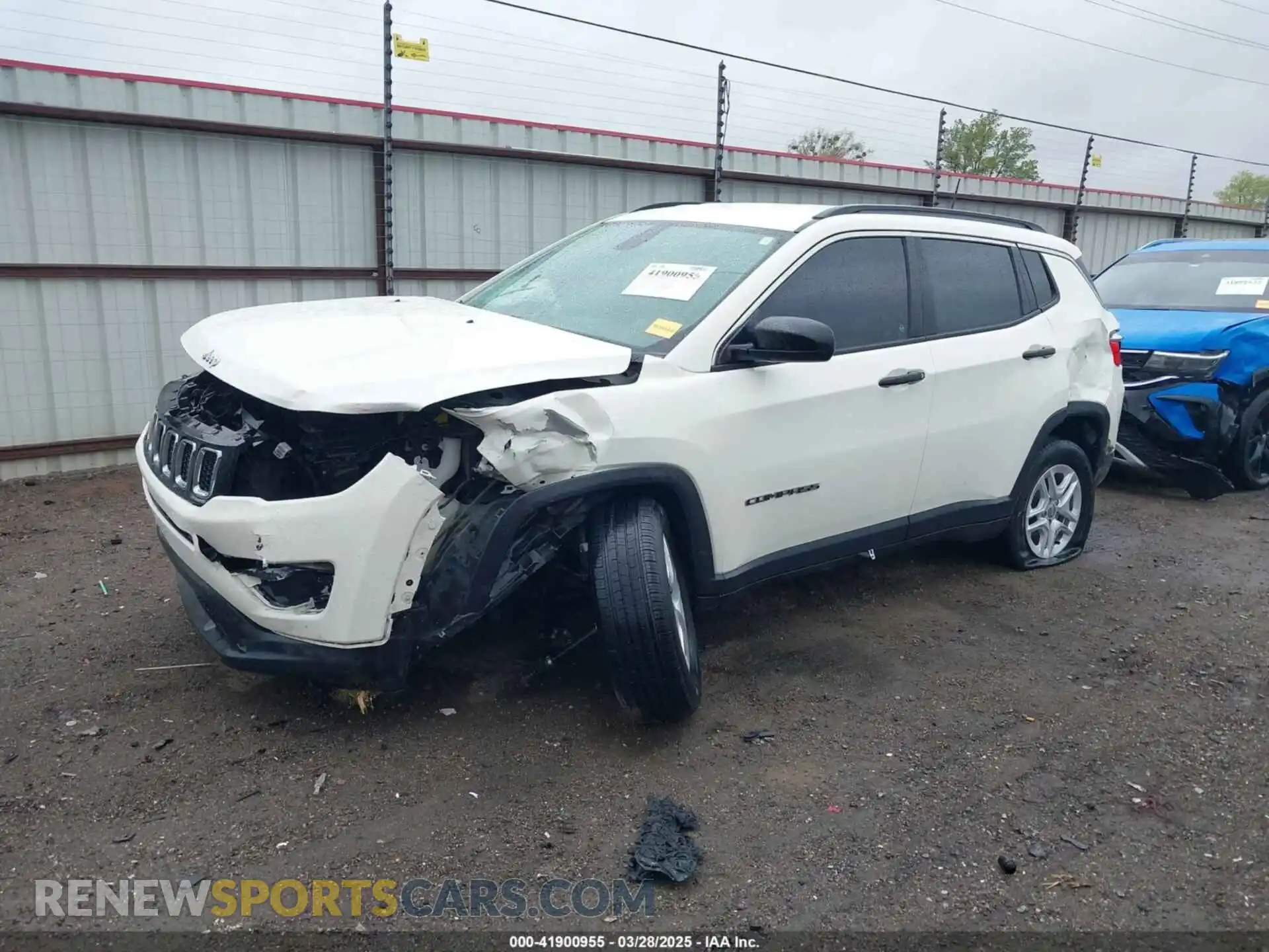 2 Photograph of a damaged car 3C4NJCAB1KT637294 JEEP COMPASS 2019