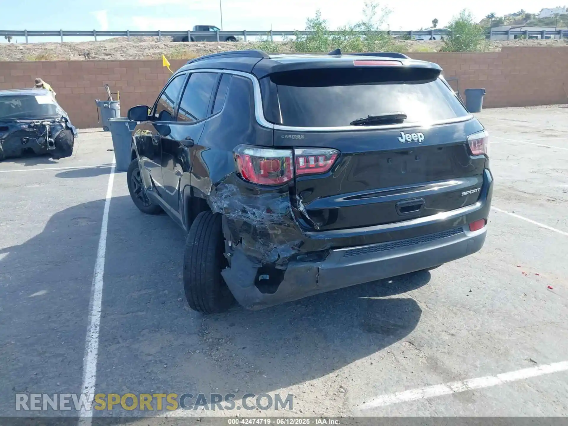 3 Photograph of a damaged car 3C4NJCAB8KT652360 JEEP COMPASS 2019