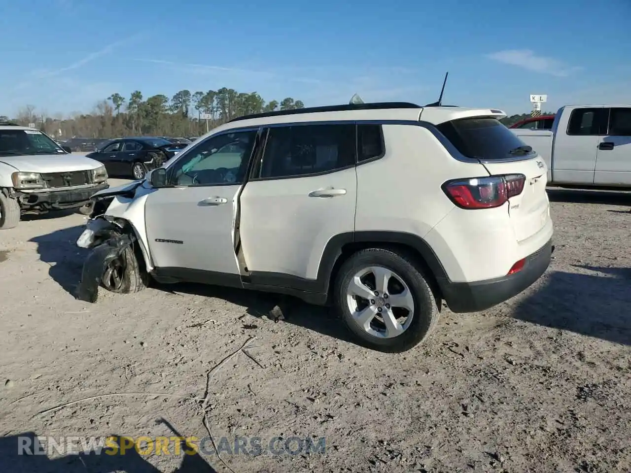 2 fotografías del automóvil dañado 3C4NJCBB0KT652173 JEEP COMPASS 2019