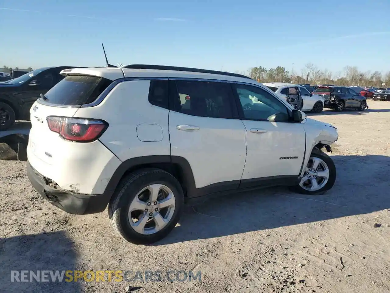3 fotografías del automóvil dañado 3C4NJCBB0KT652173 JEEP COMPASS 2019