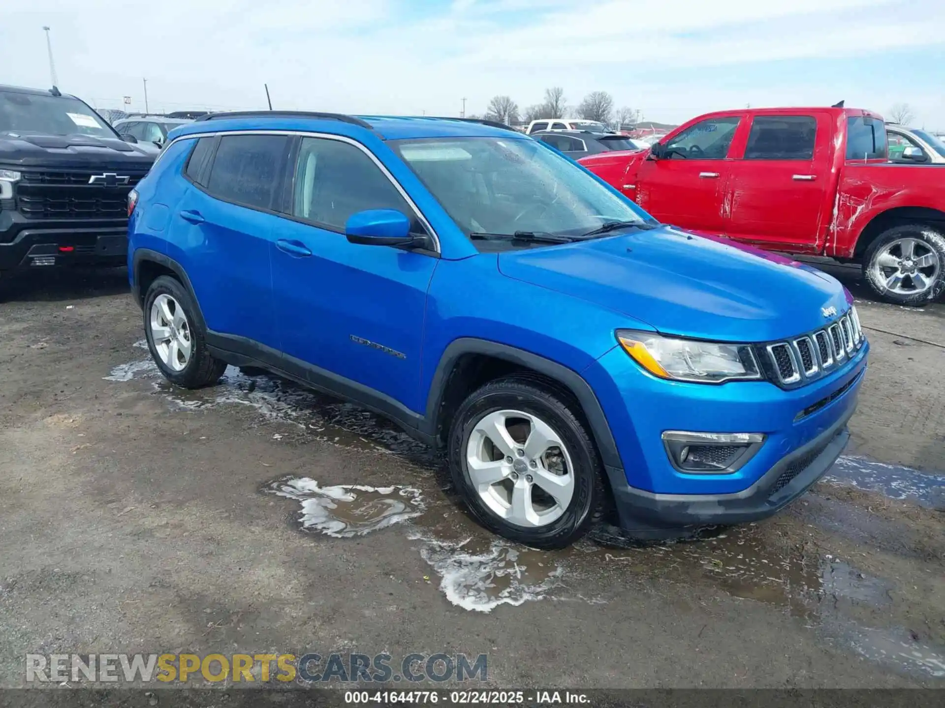 1 Фотография поврежденного автомобиля 3C4NJCBB3KT615845 JEEP COMPASS 2019