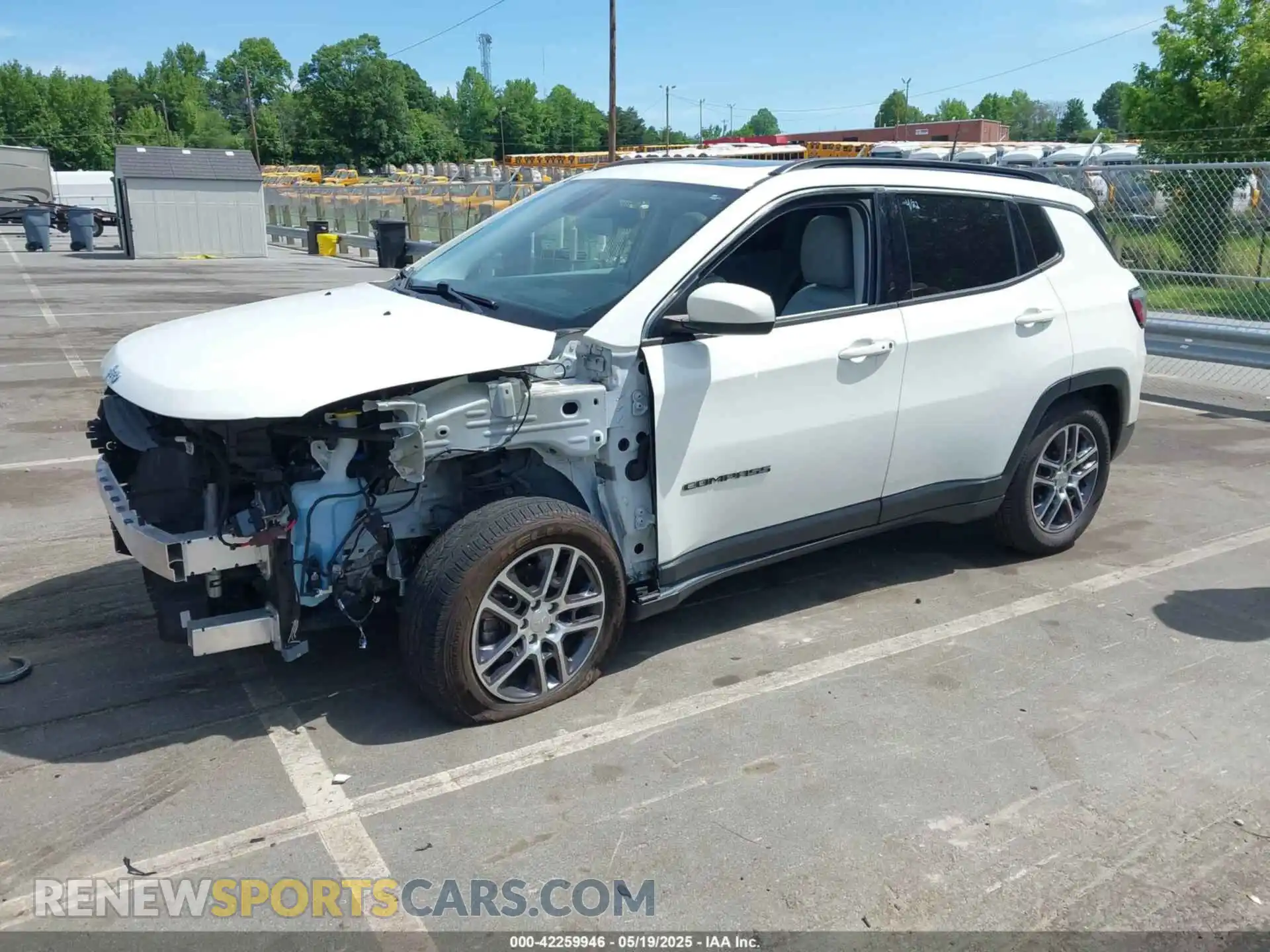 2 Photograph of a damaged car 3C4NJCBB3KT832263 JEEP COMPASS 2019