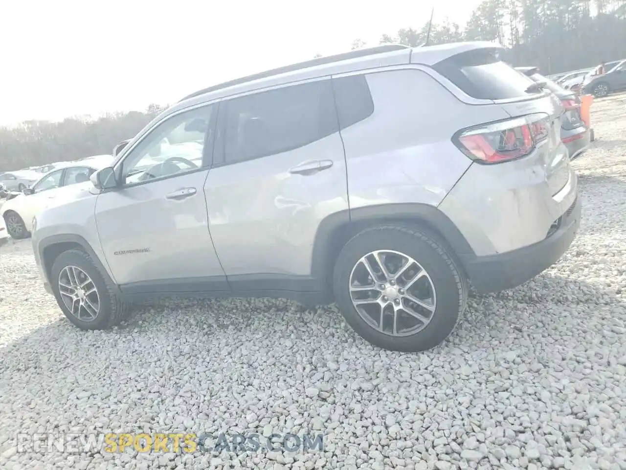 2 Photograph of a damaged car 3C4NJCBB6KT676932 JEEP COMPASS 2019