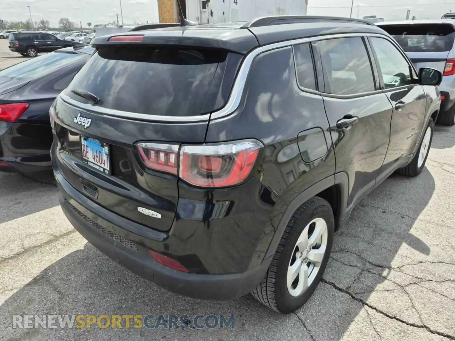 2 Photograph of a damaged car 3C4NJCBB7KT679919 JEEP COMPASS 2019