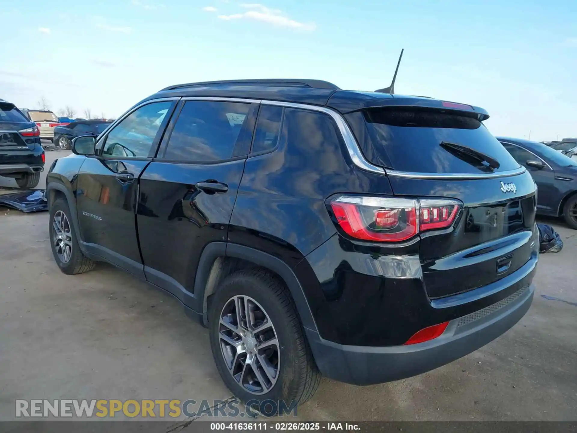 3 Photograph of a damaged car 3C4NJCBB7KT706519 JEEP COMPASS 2019