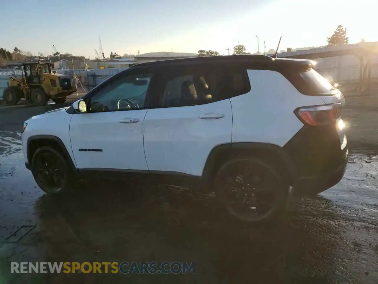 2 Photograph of a damaged car 3C4NJCBB8KT658335 JEEP COMPASS 2019