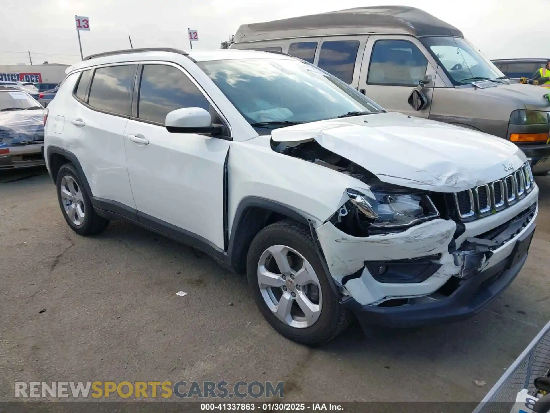 1 Photograph of a damaged car 3C4NJCBB9KT652558 JEEP COMPASS 2019