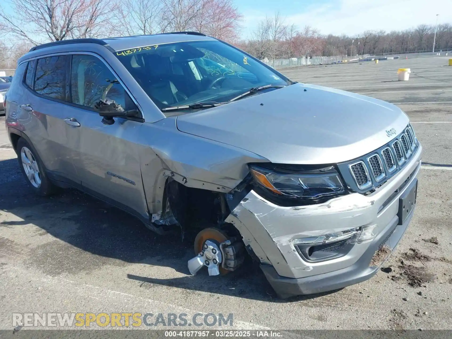 1 Photograph of a damaged car 3C4NJCBB9KT736881 JEEP COMPASS 2019
