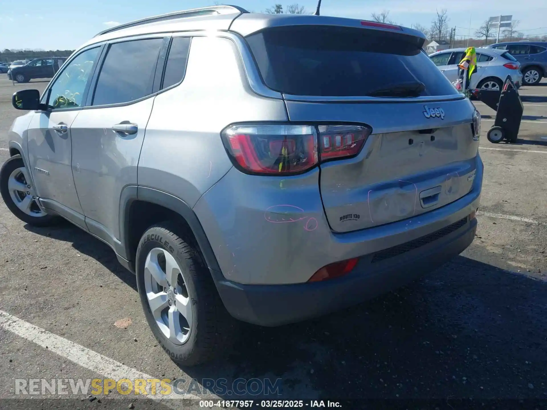 3 Photograph of a damaged car 3C4NJCBB9KT736881 JEEP COMPASS 2019