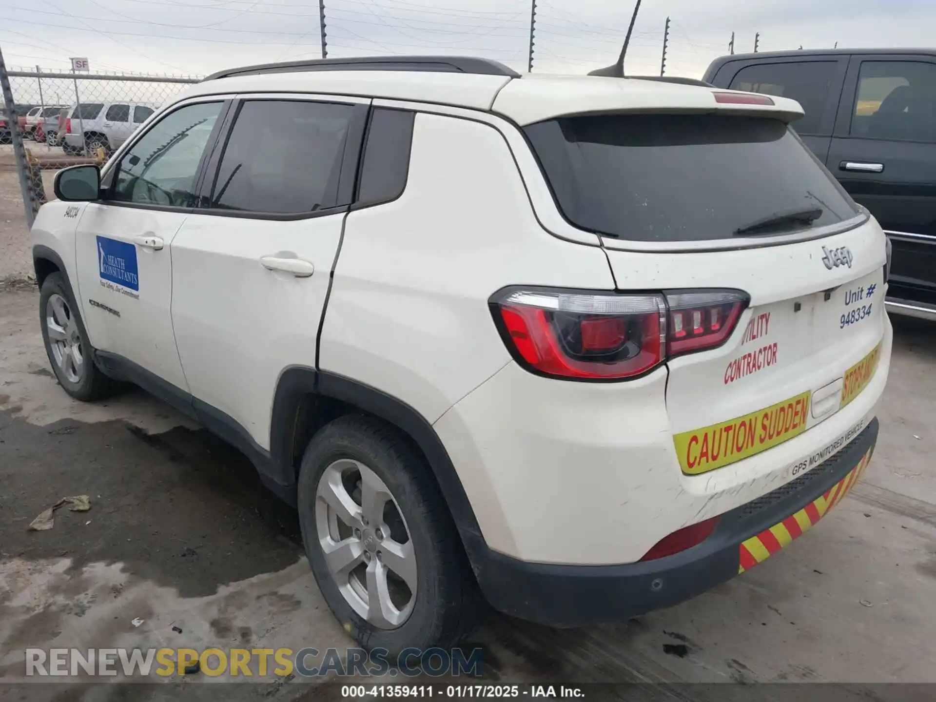3 Photograph of a damaged car 3C4NJCBBXKT802046 JEEP COMPASS 2019