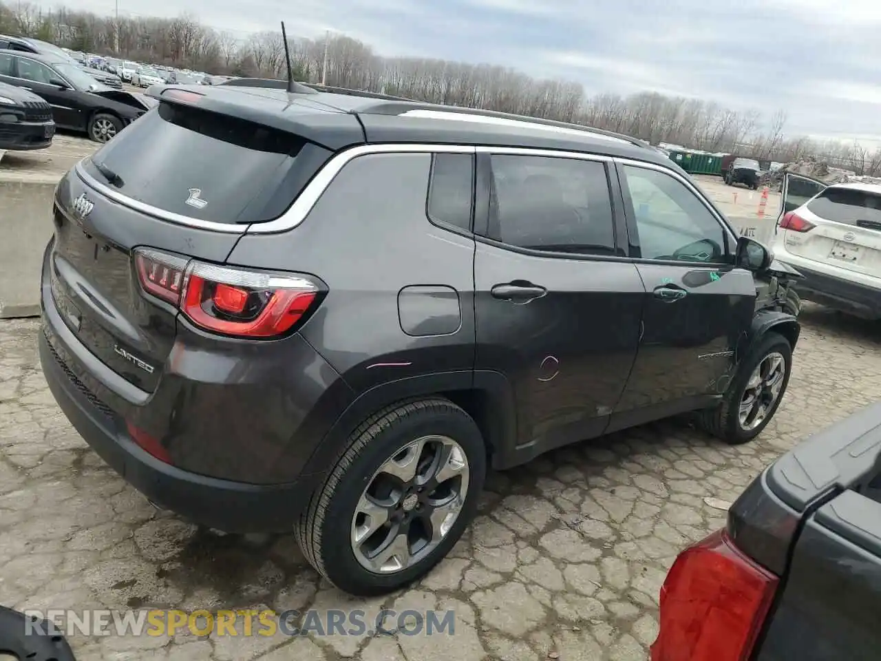 3 Photograph of a damaged car 3C4NJCCB1KT638748 JEEP COMPASS 2019